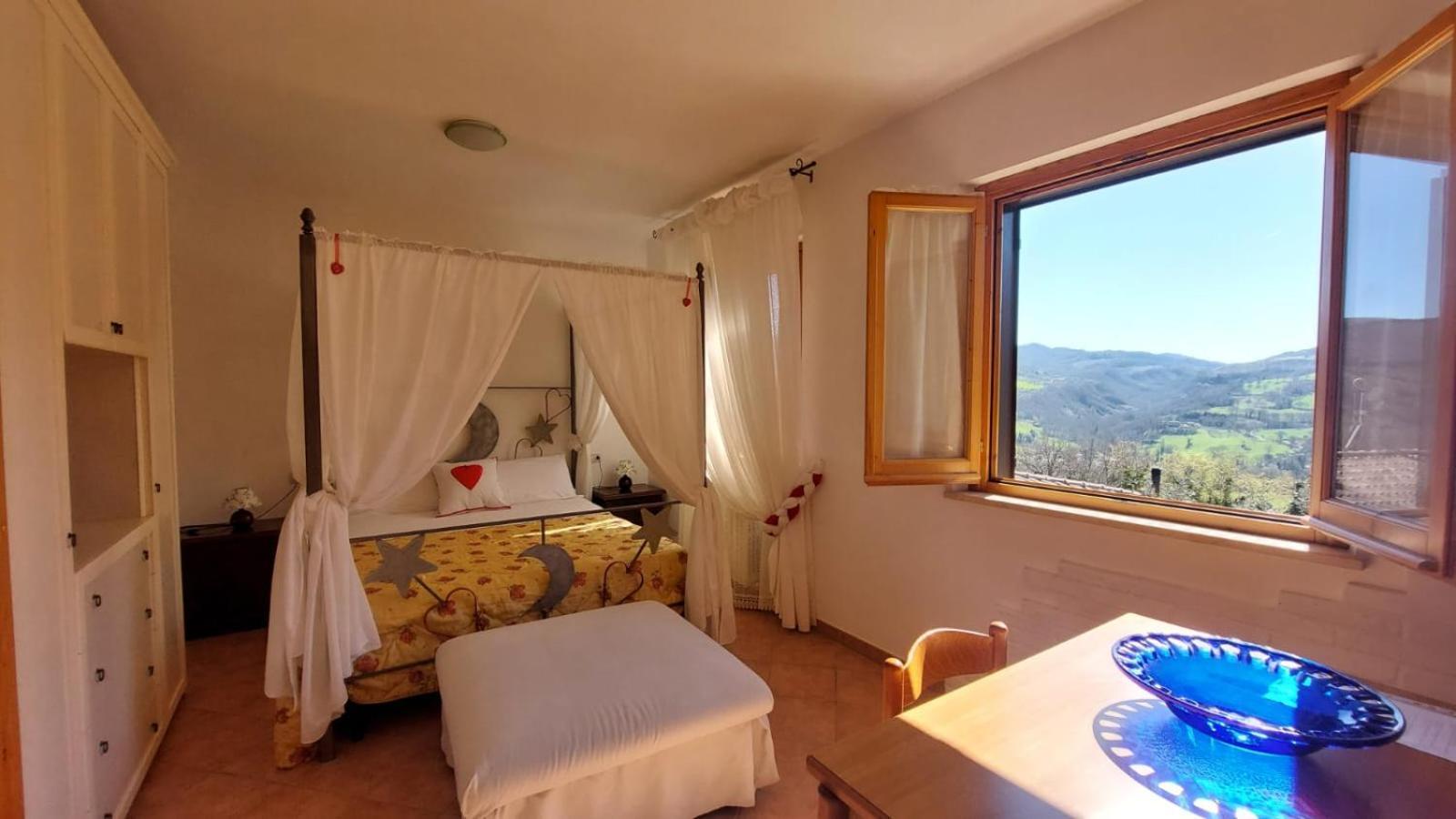 Agriturismo Sole Luna Piano Delle Pieve Luaran gambar
